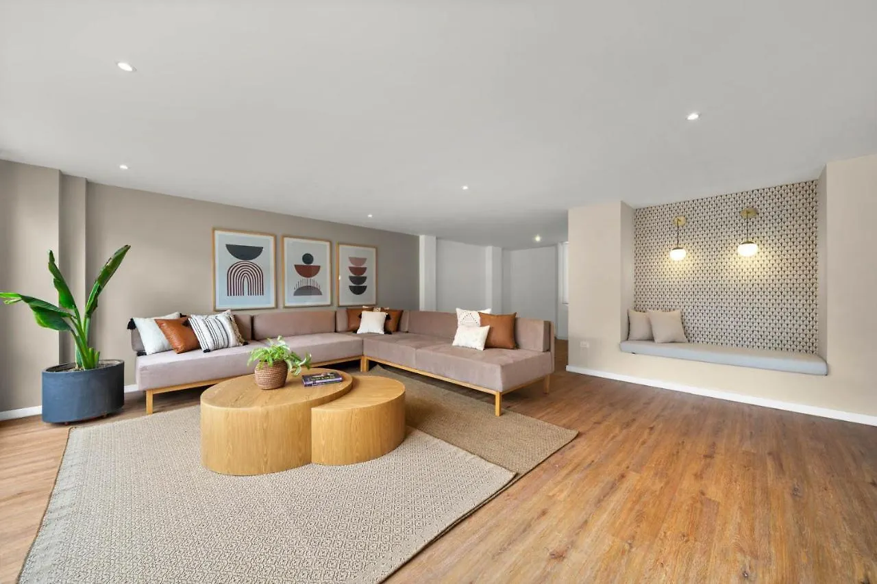 Build It In Bogota - Premium Coliving Hotel 0*,